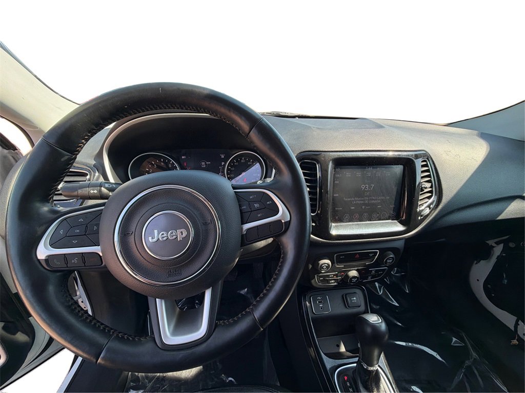 Used 2020 Jeep Compass Limited image 21