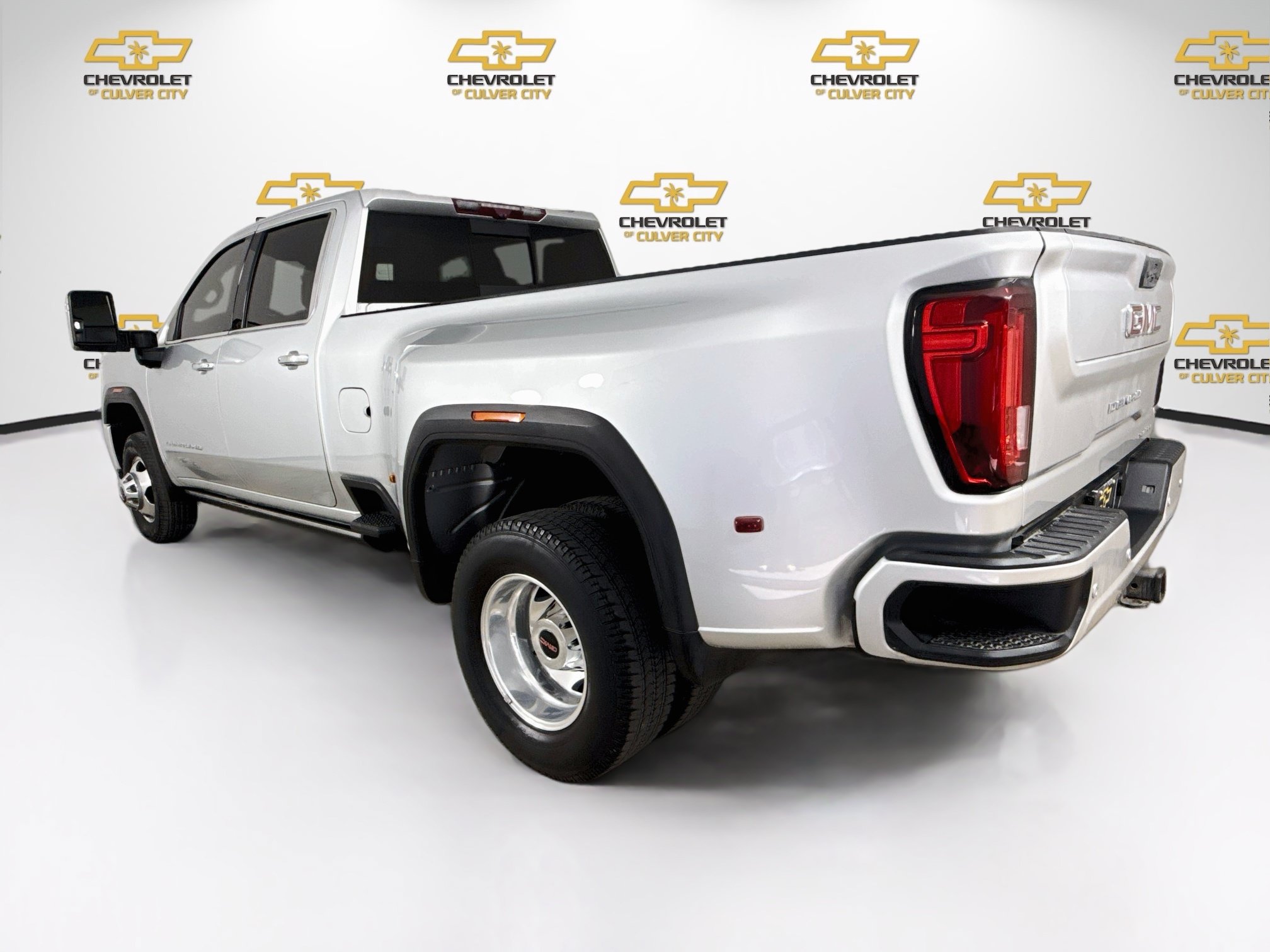 Used 2023 GMC Sierra 3500 Denali w/ Denali Ultimate Package AWD/4WD image 6