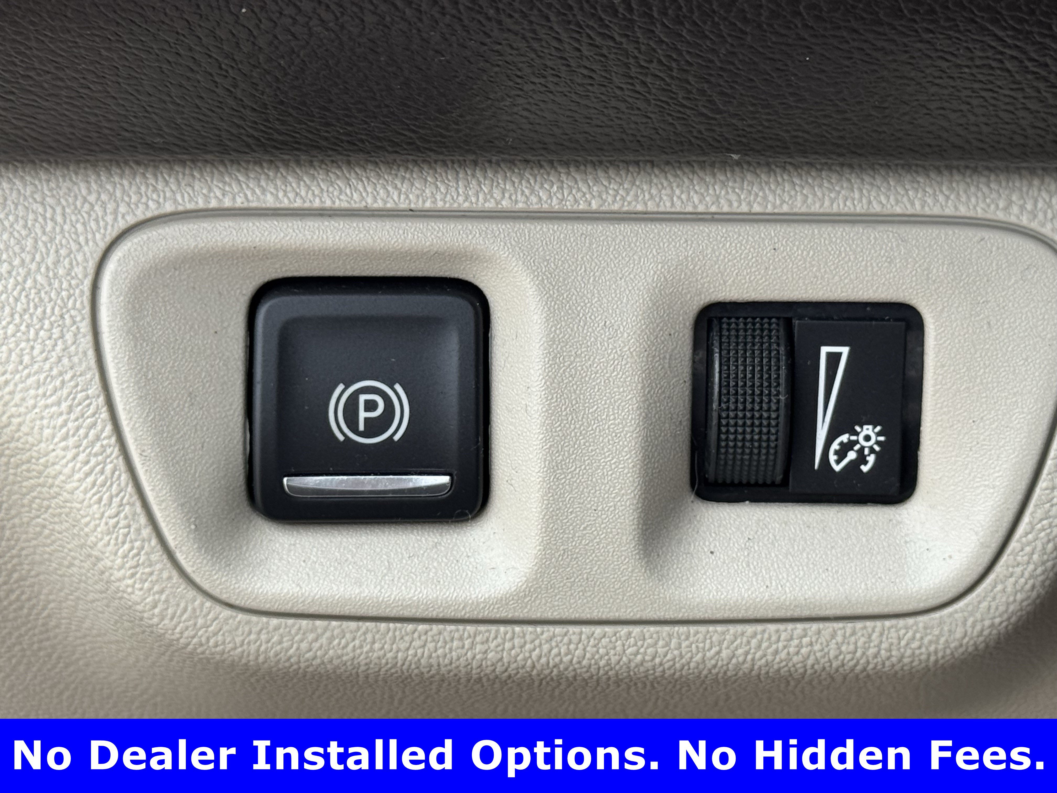 Used 2018 GMC Acadia Denali w/ Technology Package FWD image 21