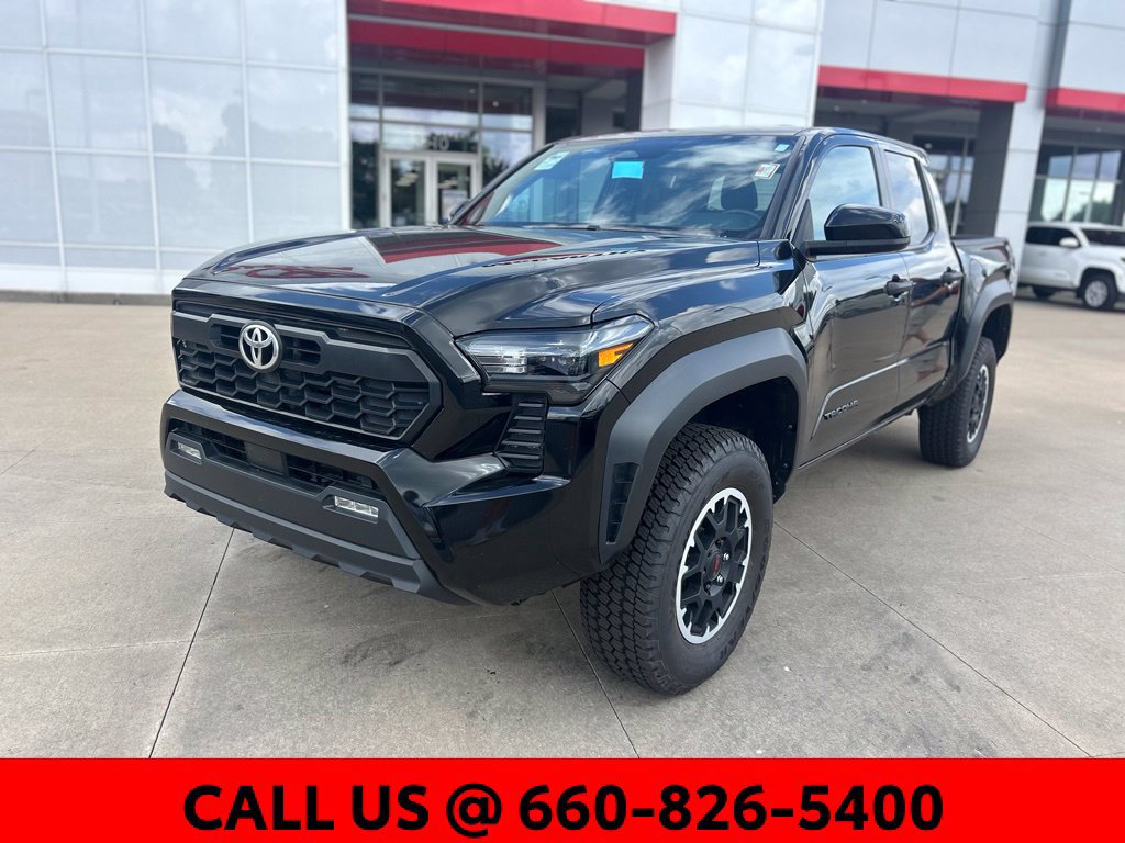 Used 2024 Toyota Tacoma TRD Off-Road AWD/4WD image 4