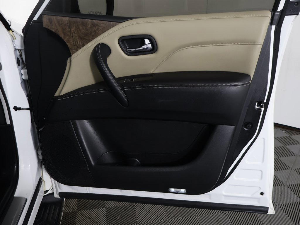 Used 2024 INFINITI QX80 Premium Select w/ Cargo Package image 28