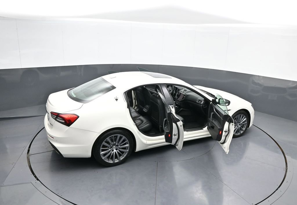 Used 2022 Maserati Ghibli Modena image 46