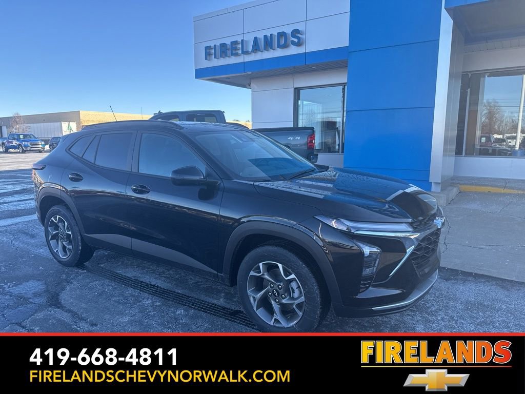 New 2026 Chevrolet Trax LT w/ Sunroof Package