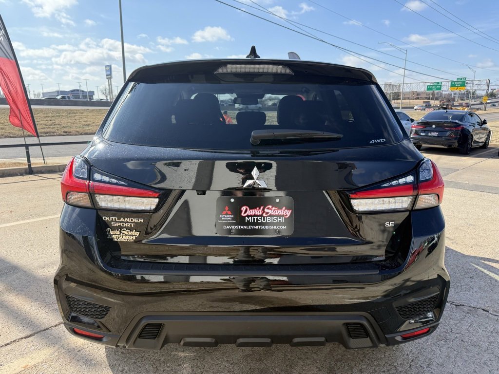 New 2026 Mitsubishi Outlander SEL image 6