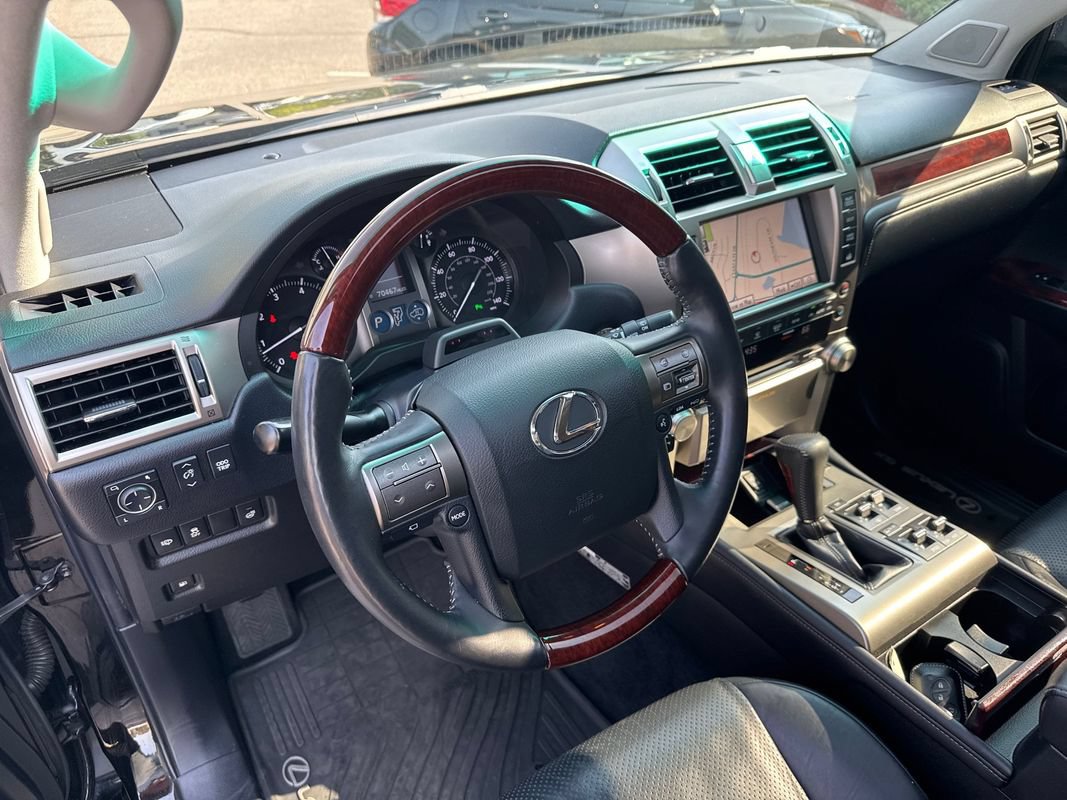 Used 2013 Lexus GX 460 Premium AWD/4WD image 27