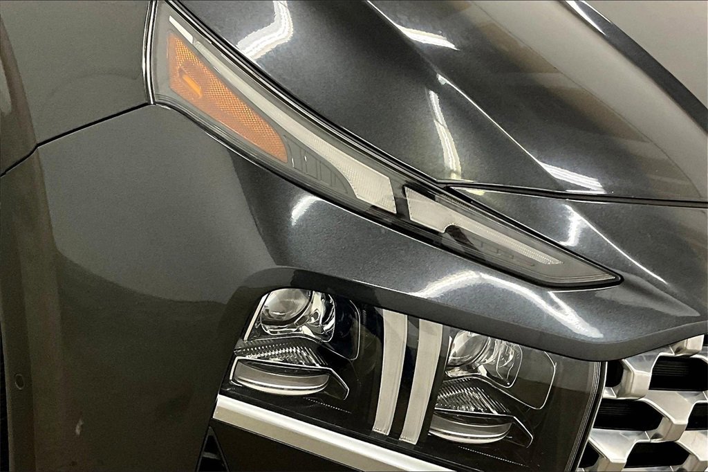 Used 2023 Hyundai Santa Fe Limited image 32