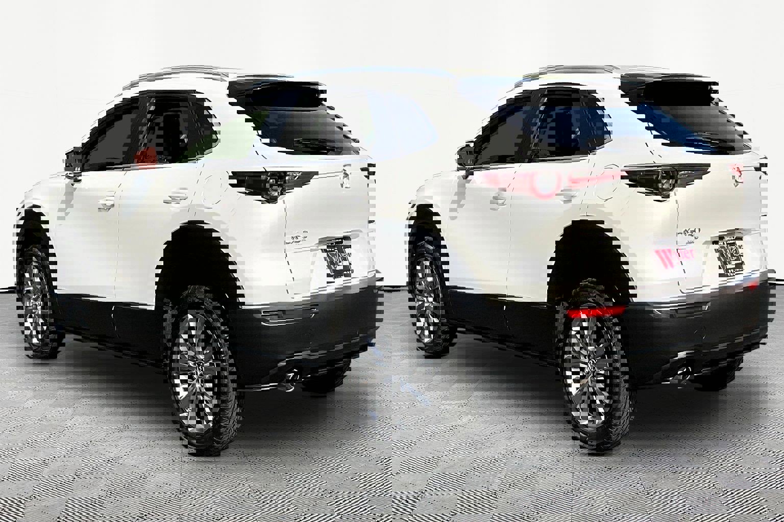 Used 2022 MAZDA CX-30 AWD 2.5 S w/ Select Package image 4