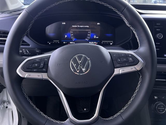 Used 2024 Volkswagen Taos SE image 14
