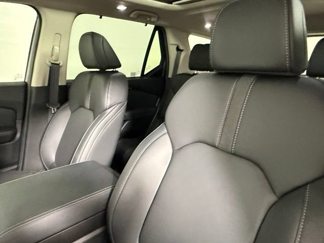 Used 2025 Honda Pilot Touring image 29