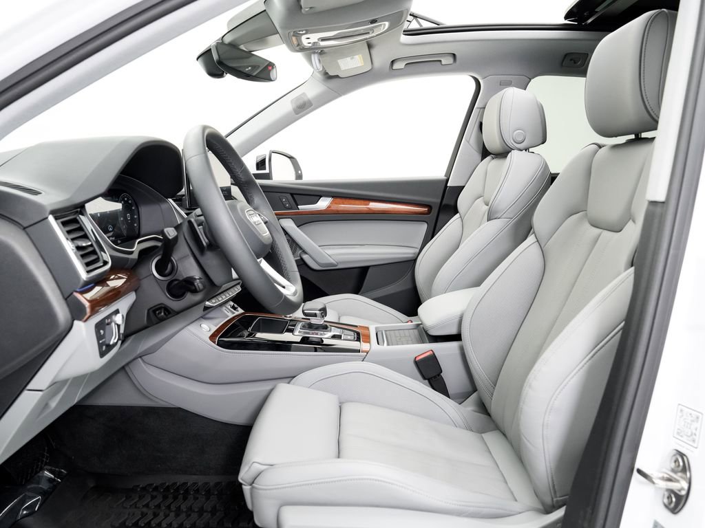 Certified 2023 Audi Q5 2.0T Prestige AWD/4WD image 6