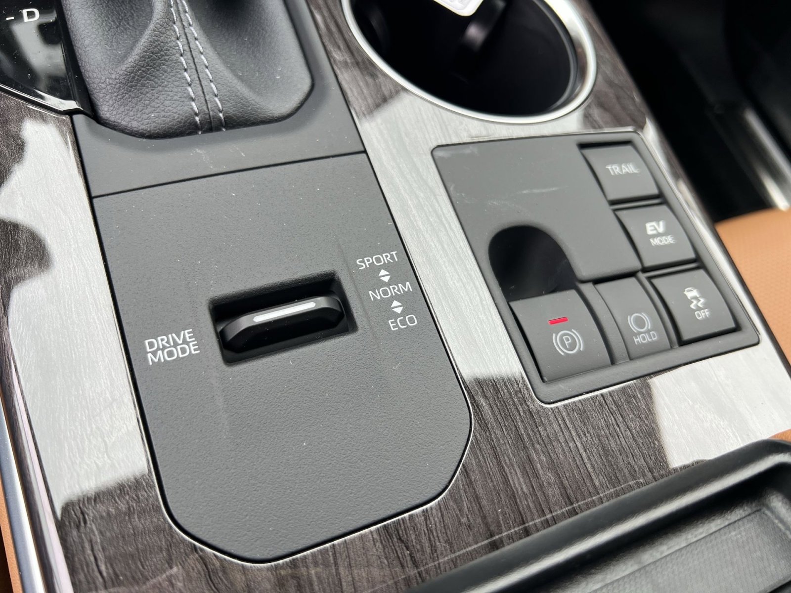 New 2026 Toyota Highlander Platinum image 25