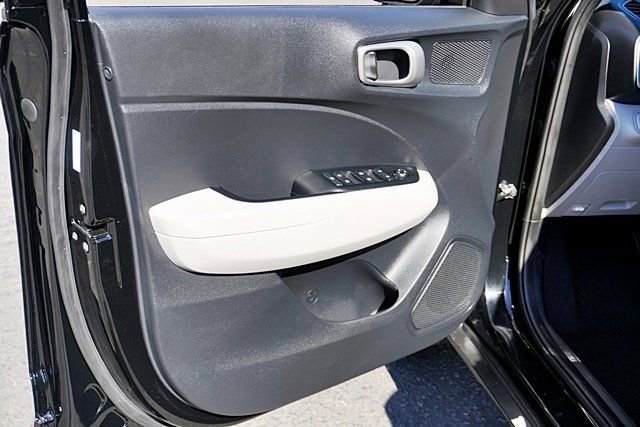 Certified 2026 Hyundai Venue SEL image 23