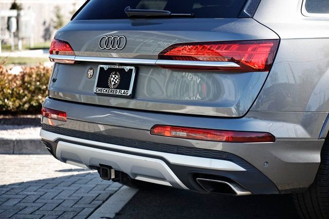 Used 2025 Audi Q7 3.0T Premium w/ Convenience Package image 9