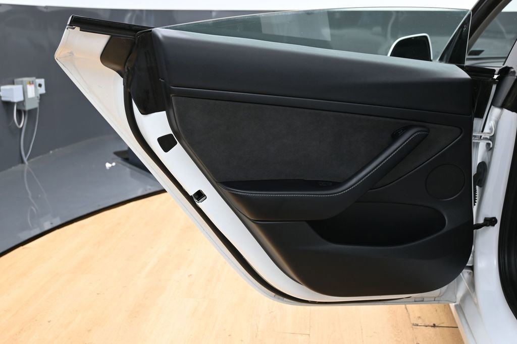 Used 2023 Tesla Model 3 Standard Range RWD image 43