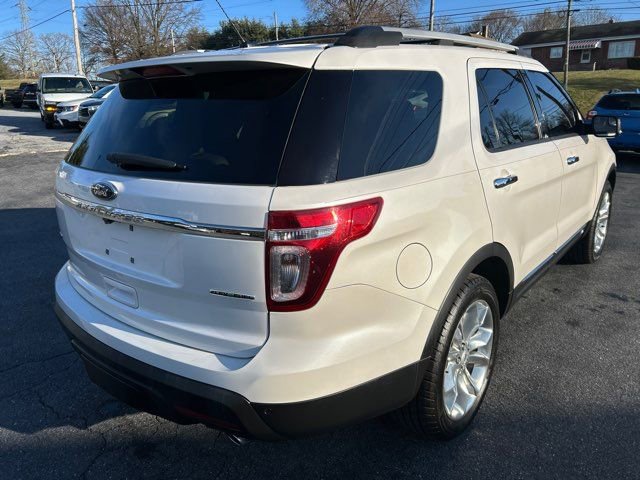 Used 2013 Ford Explorer XLT image 12