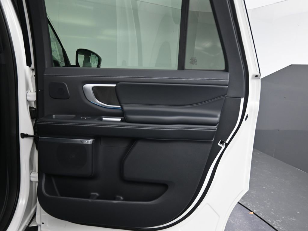 New 2025 Ford Expedition Max Platinum w/ Stealth Performance Package image 29