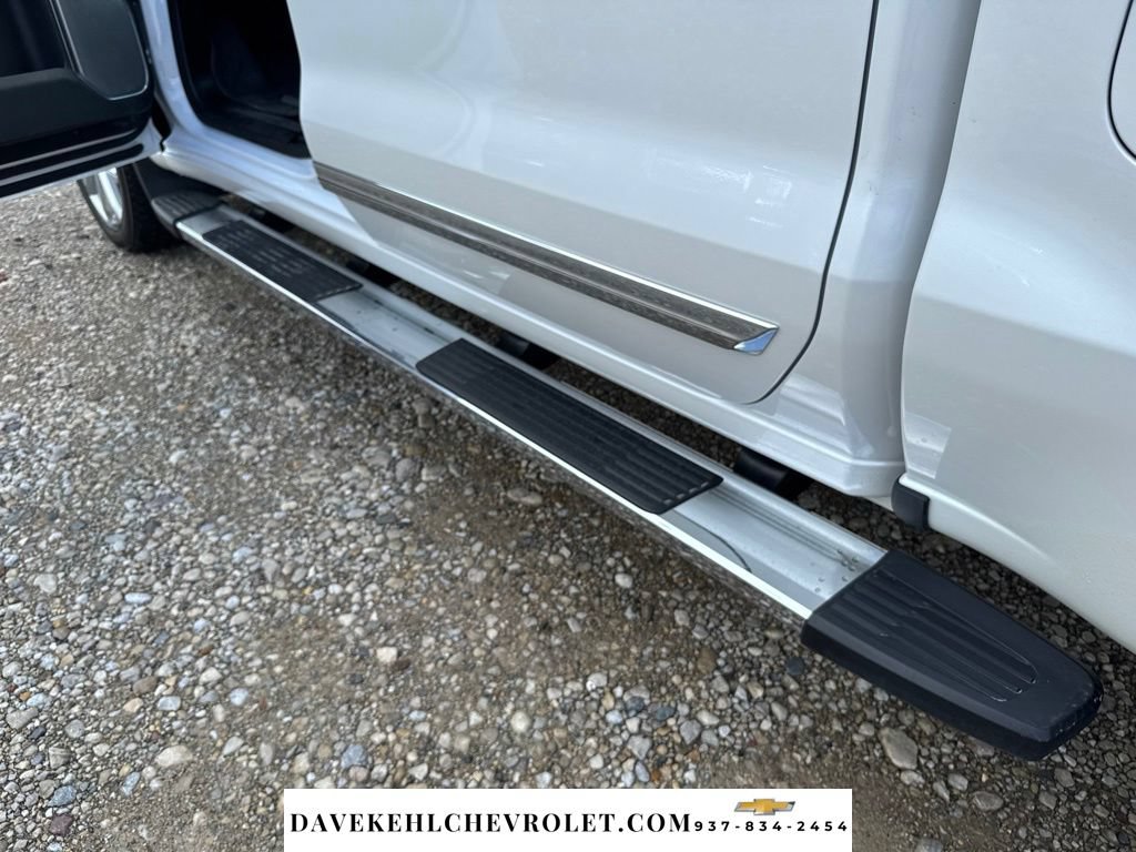 Used 2025 Chevrolet Silverado 1500 High Country w/ High Country Premium Package AWD/4WD image 39