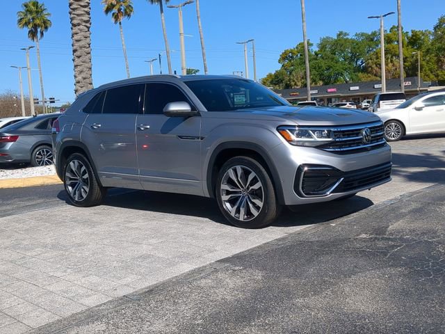 Certified 2022 Volkswagen Atlas Cross Sport SEL Premium R-Line AWD/4WD image 2