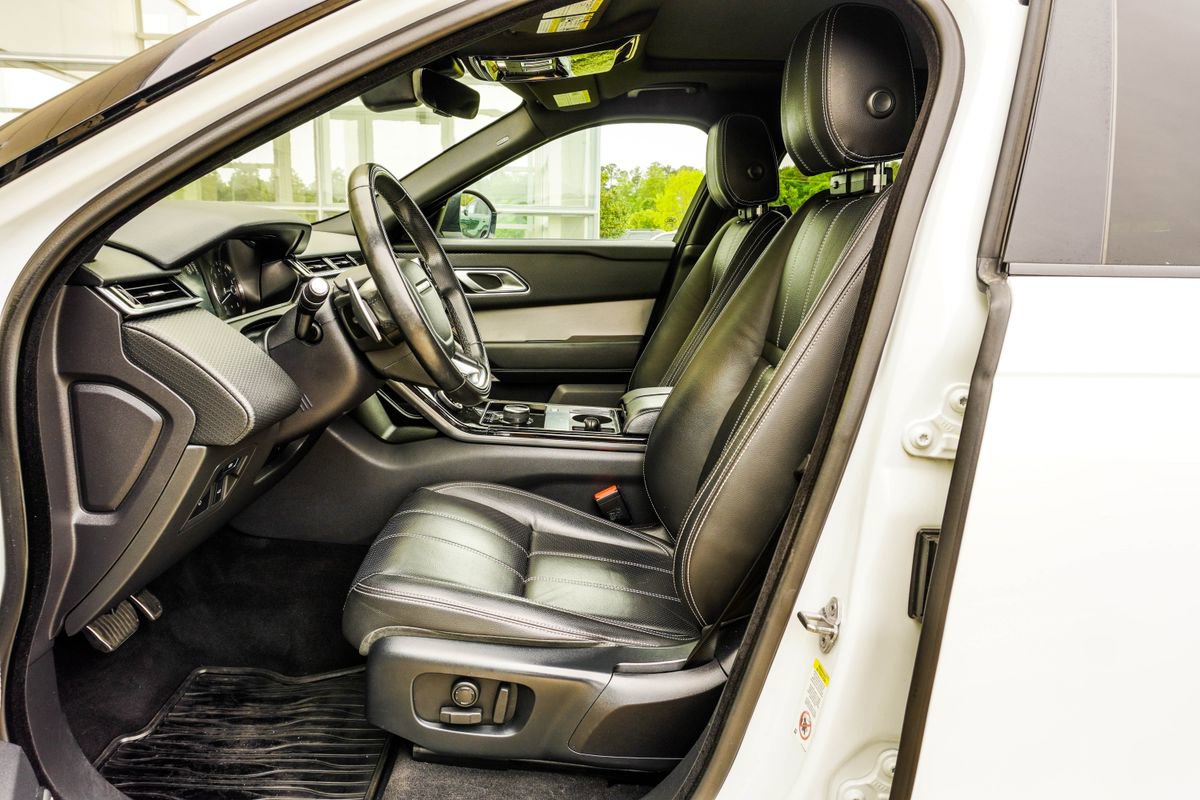 Used 2020 Land Rover Range Rover Velar R-Dynamic S image 30