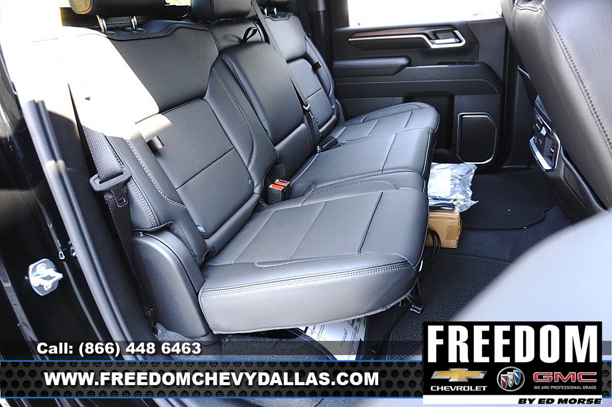 New 2026 GMC Sierra 3500 Denali w/ Denali Reserve Package AWD/4WD image 16
