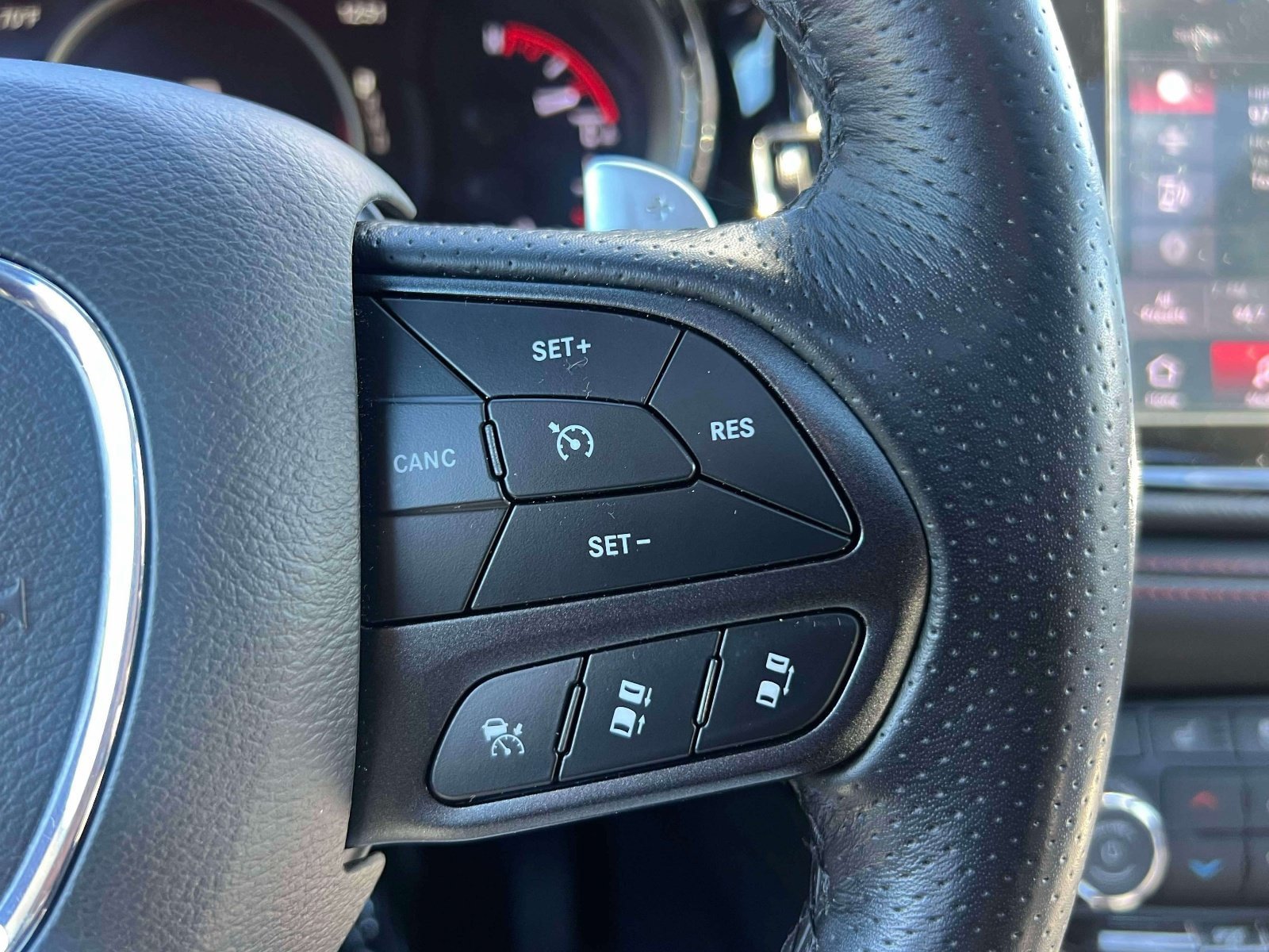 Used 2025 Dodge Durango R/T AWD/4WD image 24