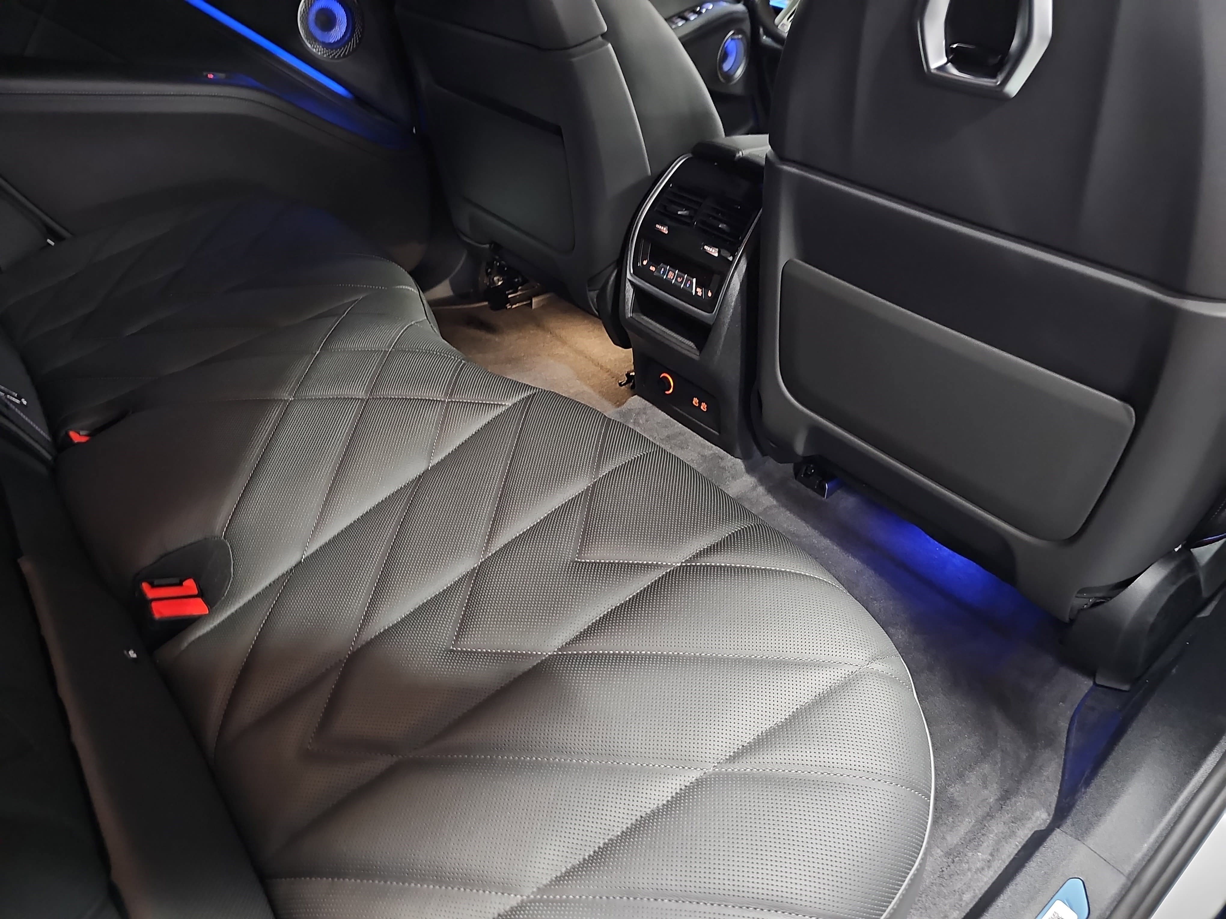 New 2026 BMW XM Label Red image 11