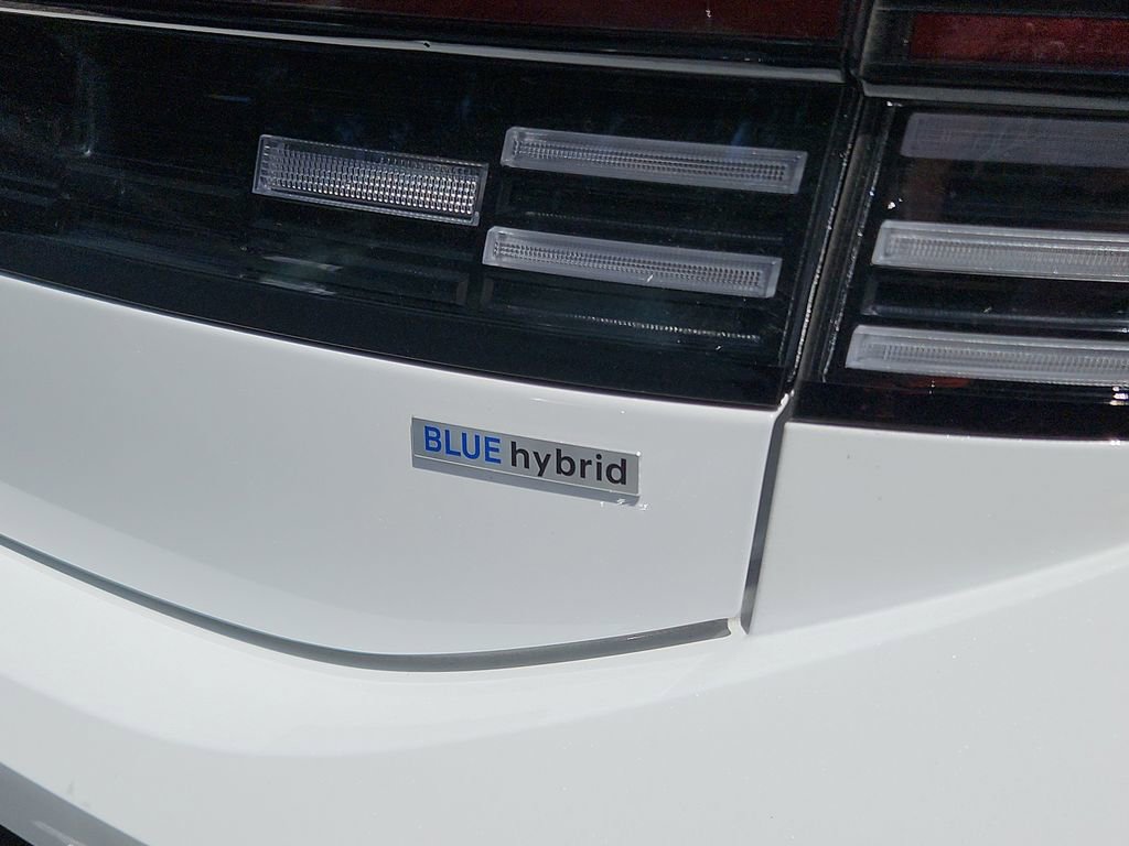 Used 2026 Hyundai Sonata Blue FWD image 8