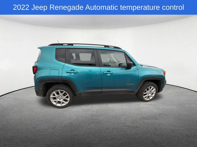 Used 2022 Jeep Renegade Latitude AWD/4WD image 12