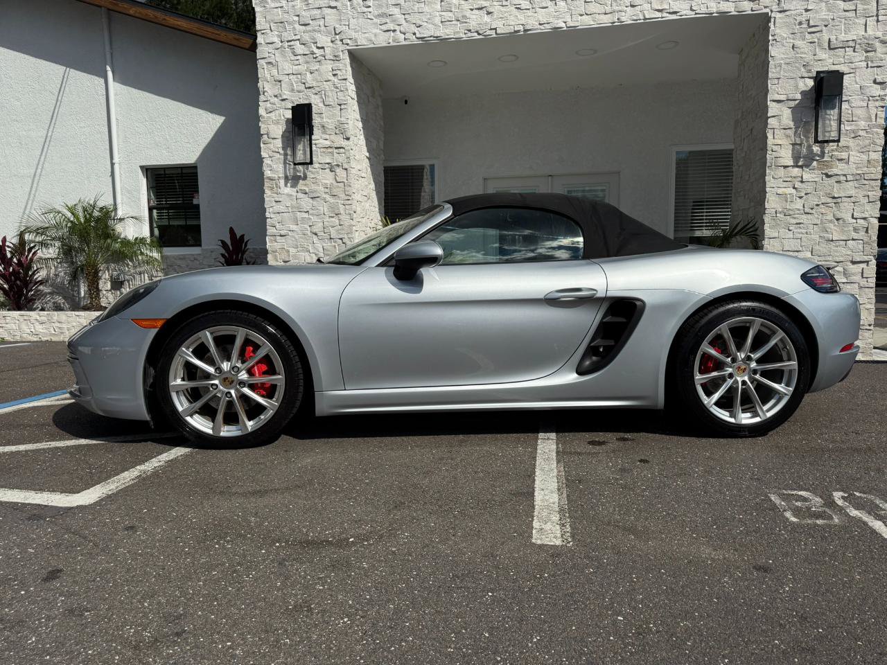Used 2017 Porsche 718 Boxster S RWD image 28