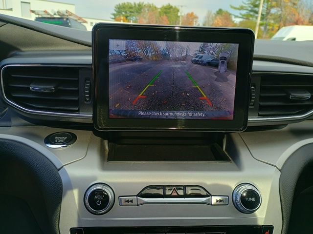 Used 2022 Ford Explorer XLT w/ Equipment Group 202A image 34
