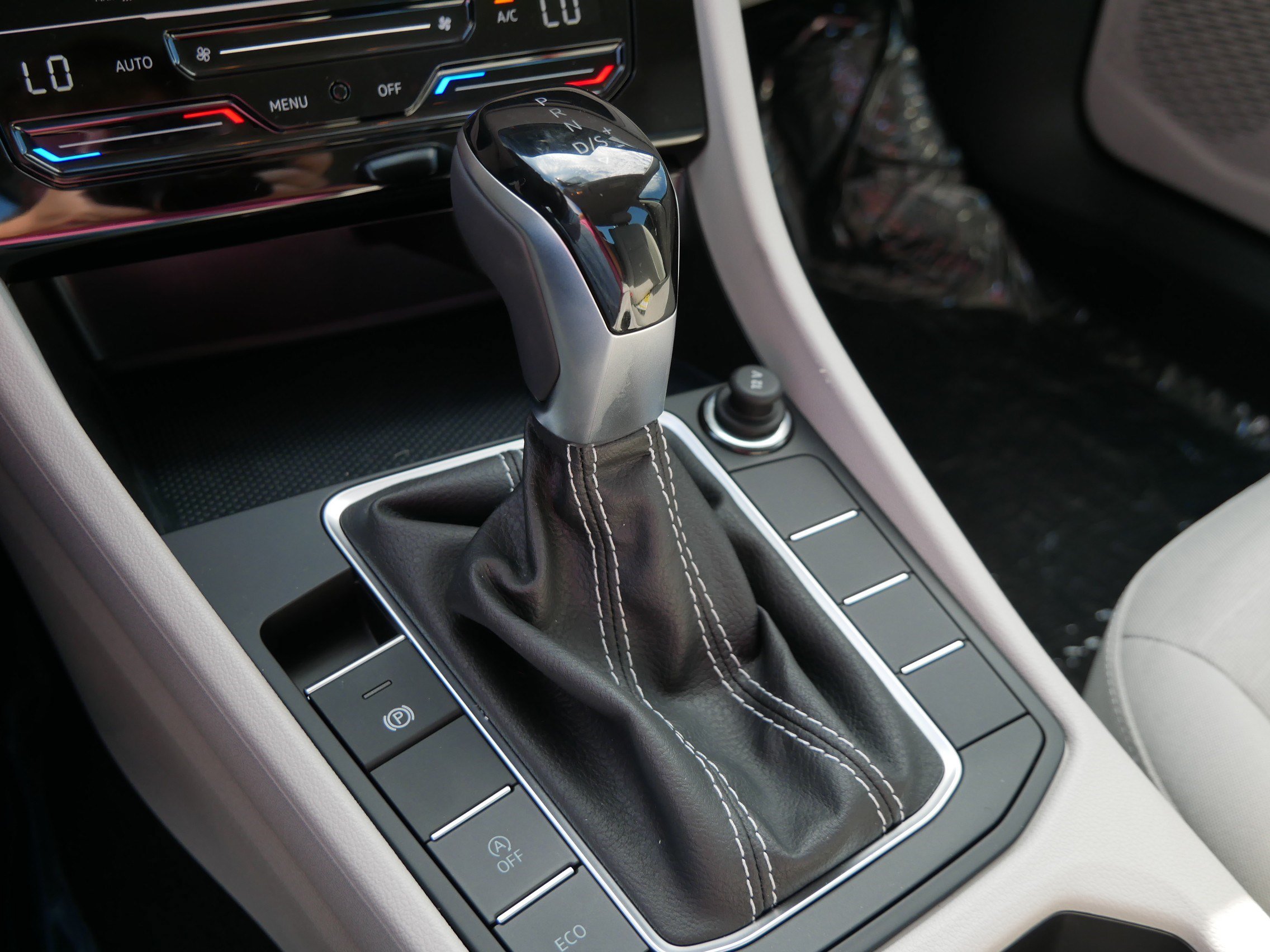 New 2026 Volkswagen Jetta S FWD image 9