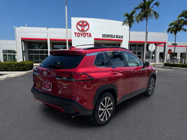 Used 2023 Toyota Corolla Cross XLE w/ Convenience Package AWD/4WD image 7