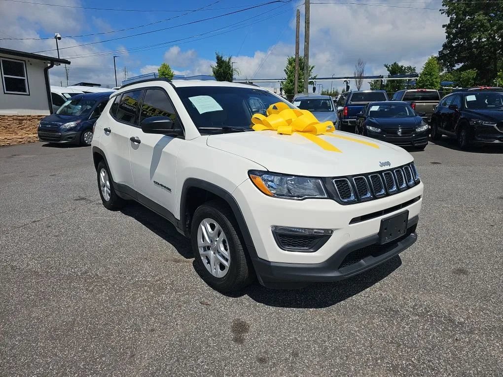 Used 2018 Jeep Compass Sport FWD image 3