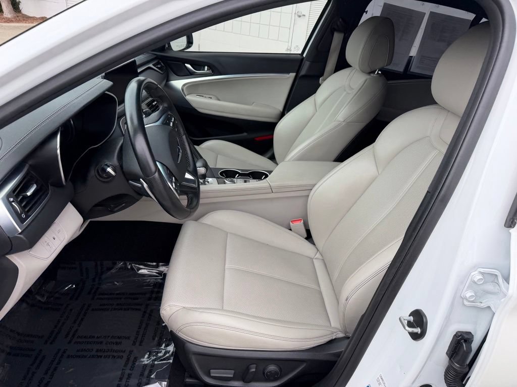 Used 2022 Genesis G70 2.0T RWD image 15