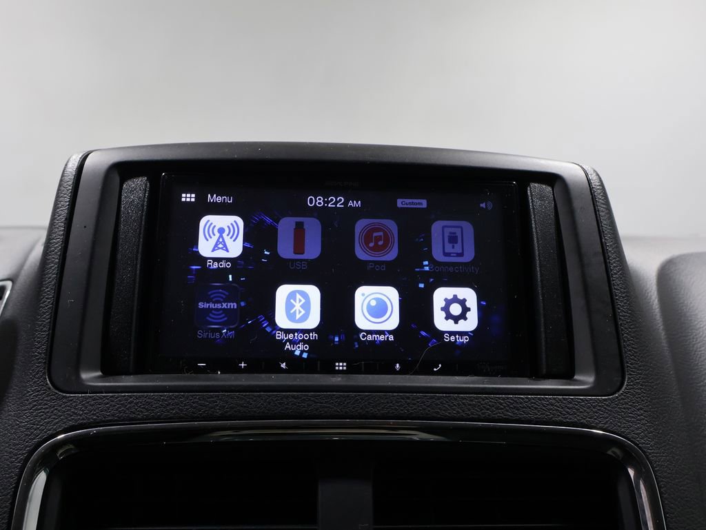 Used 2016 Dodge Grand Caravan SXT image 23