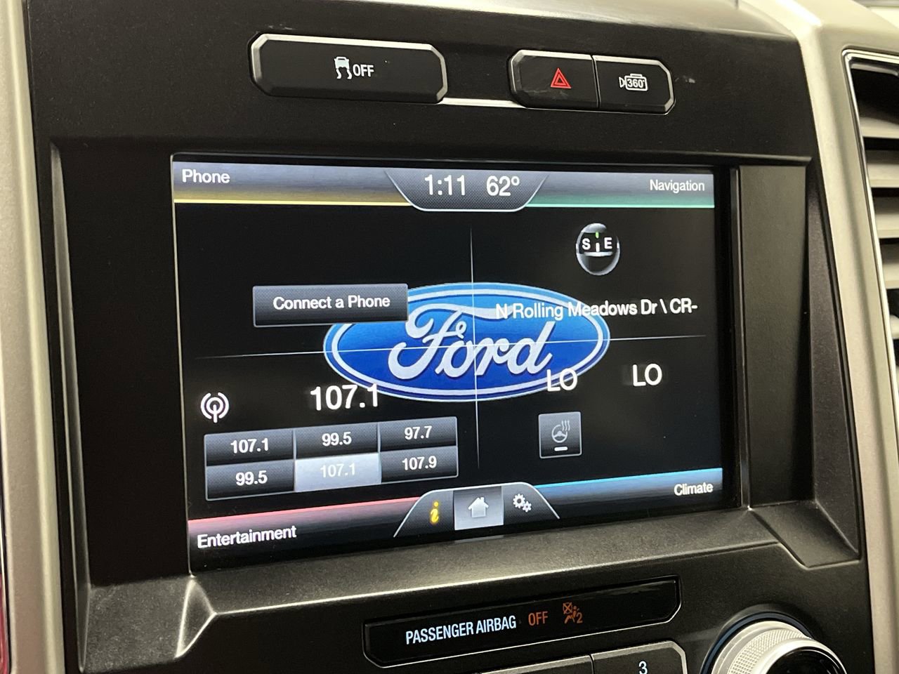 Used 2015 Ford F150 Lariat w/ Equipment Group 502A Luxury AWD/4WD image 21