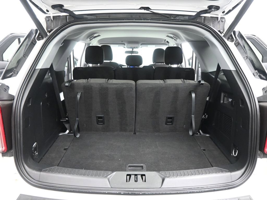 Certified 2023 Ford Explorer XLT image 25
