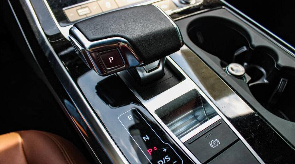 Used 2021 Audi Q7 3.0T Premium w/ Convenience Package image 16