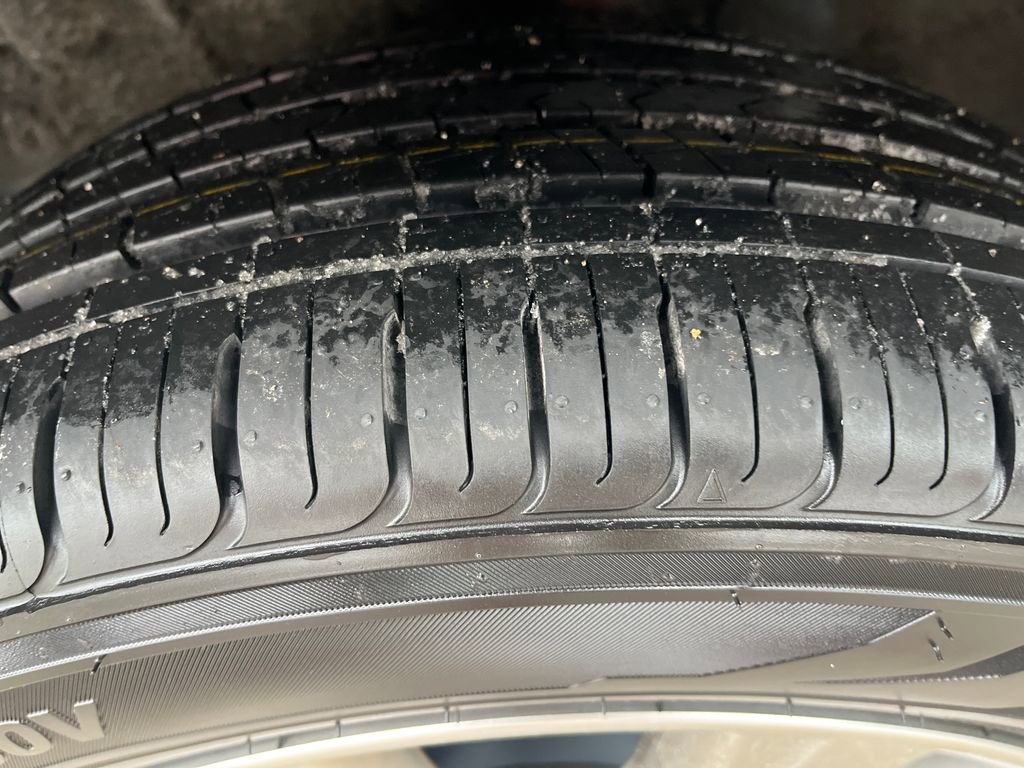 Used 2016 Toyota RAV4 Limited image 27