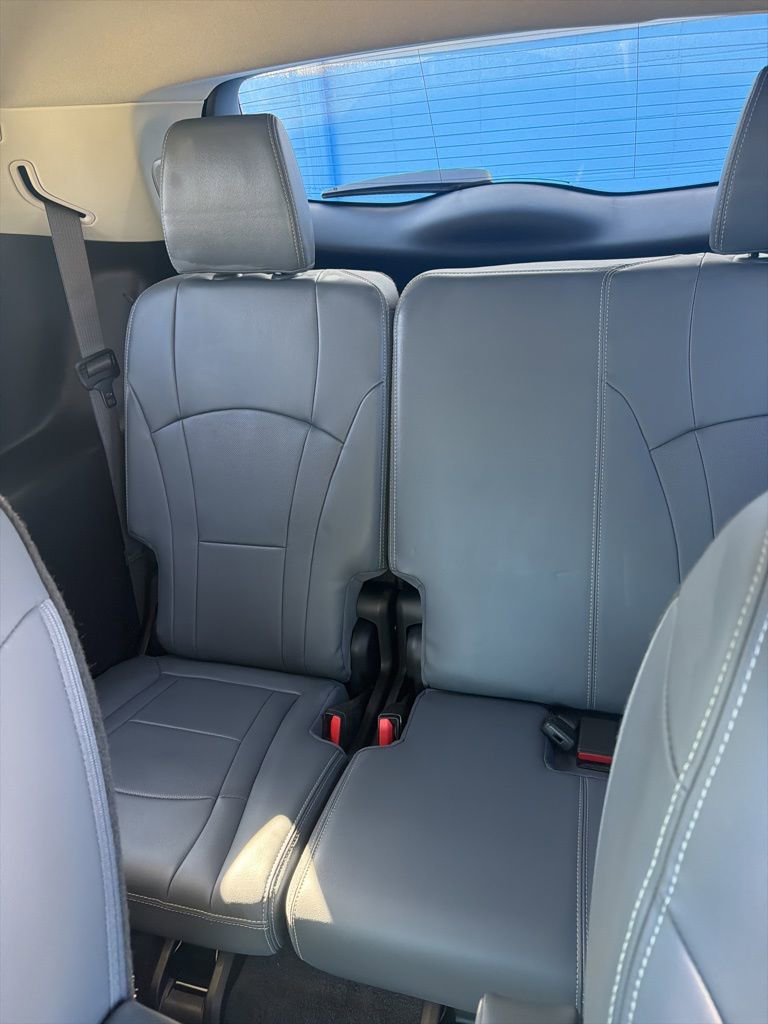 Used 2021 Buick Enclave Premium w/ Sun and Sites Package image 6