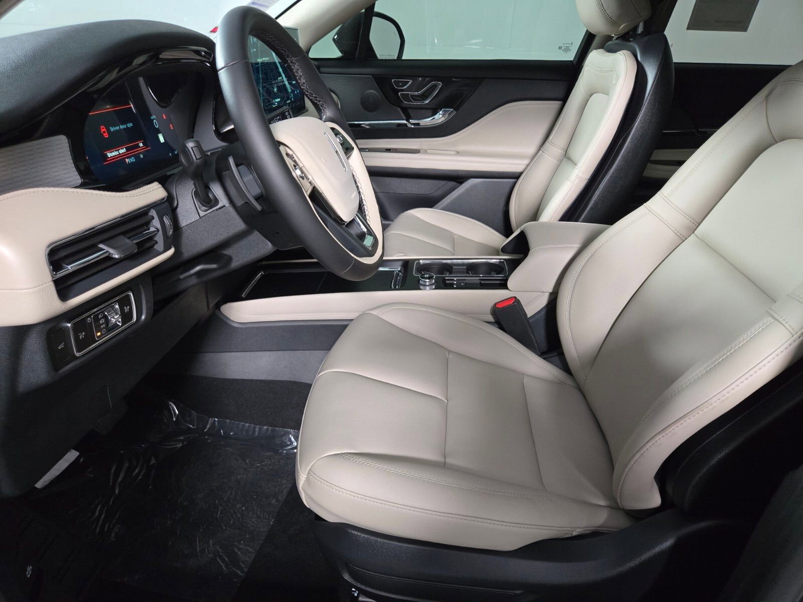 New 2026 Lincoln Corsair Premiere image 12