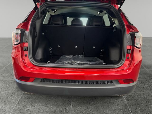 New 2026 Jeep Compass Latitude image 20