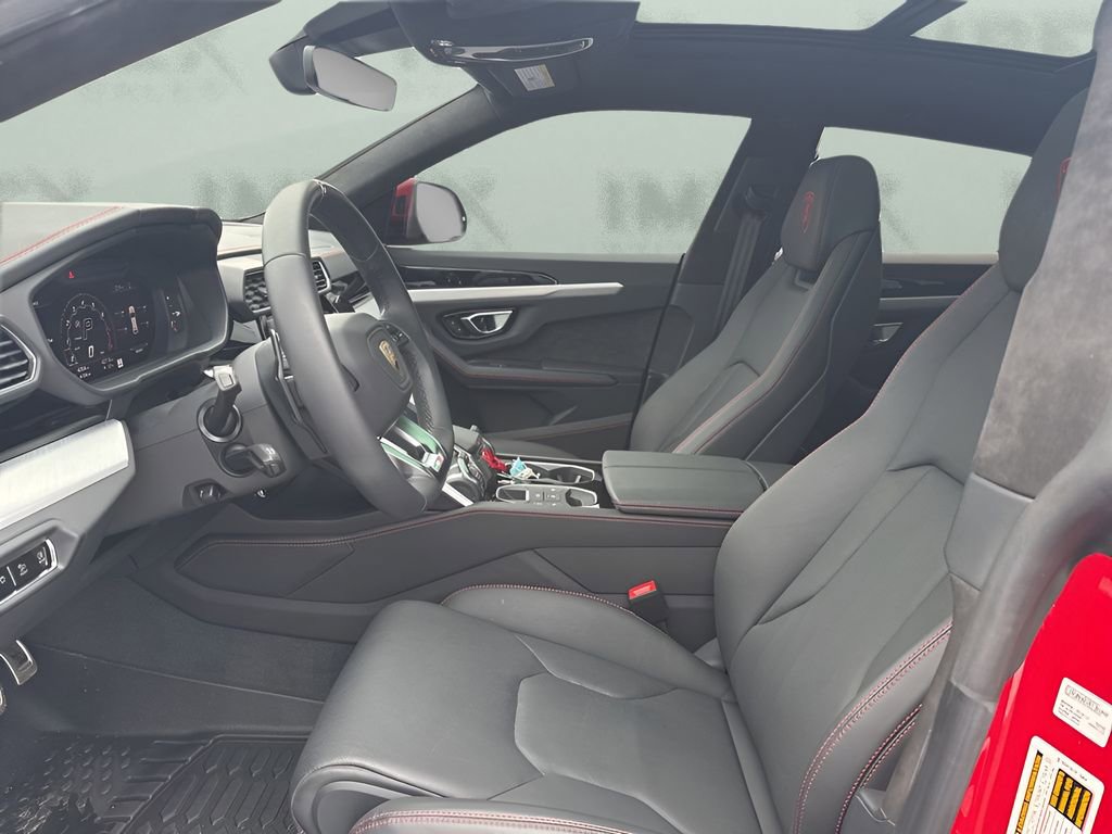 Used 2022 Lamborghini Urus AWD/4WD image 9