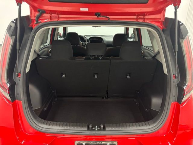 Used 2025 Kia Soul S FWD image 7