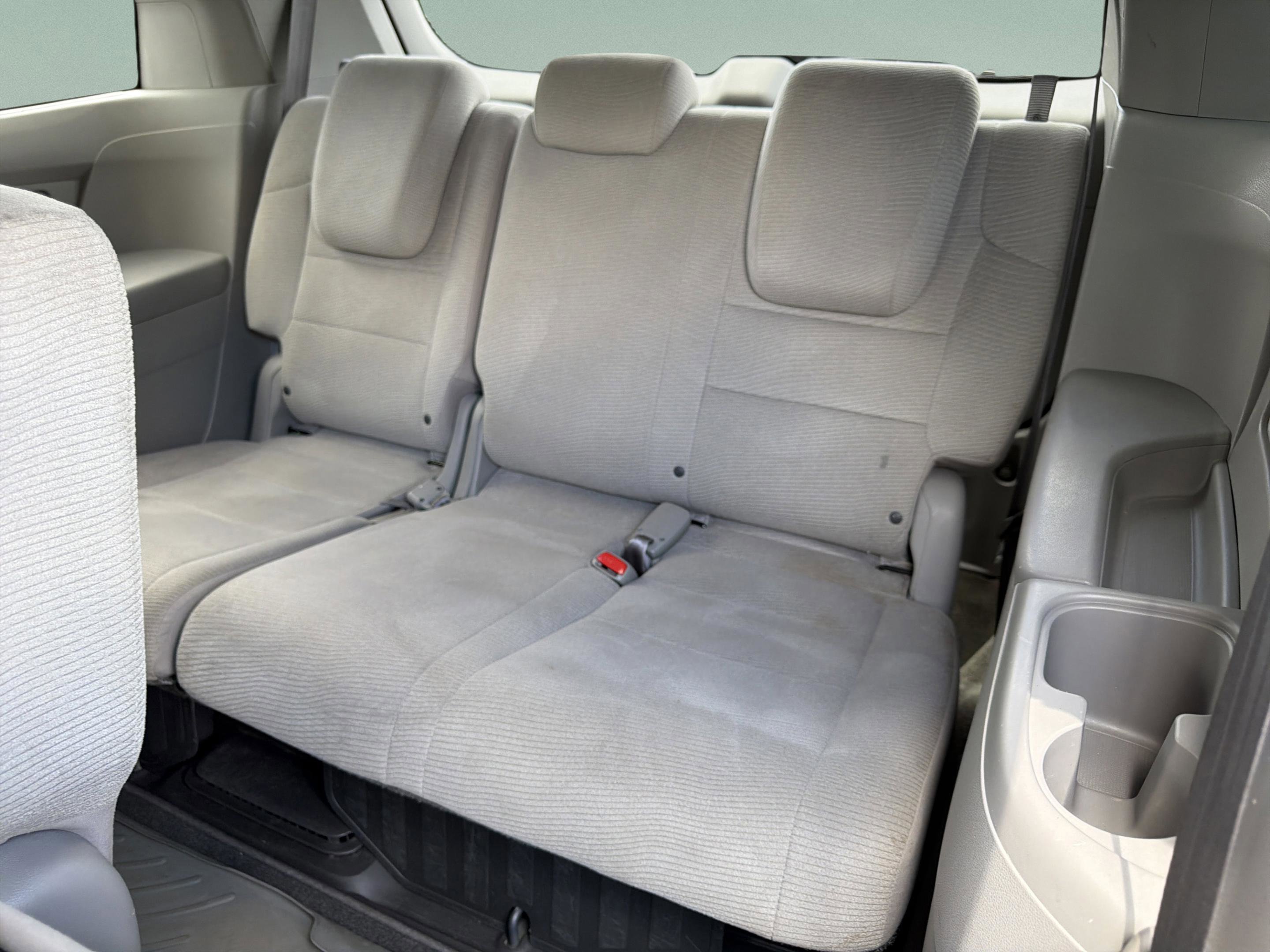 Used 2013 Honda Odyssey EX image 10