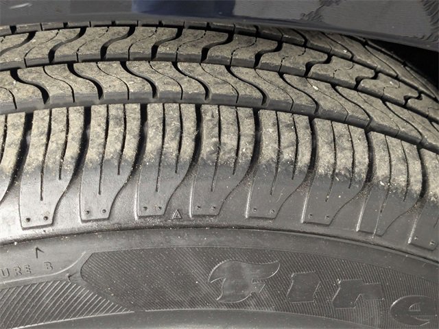 Used 2023 Chevrolet Equinox LT w/ Driver Convenience Package image 9