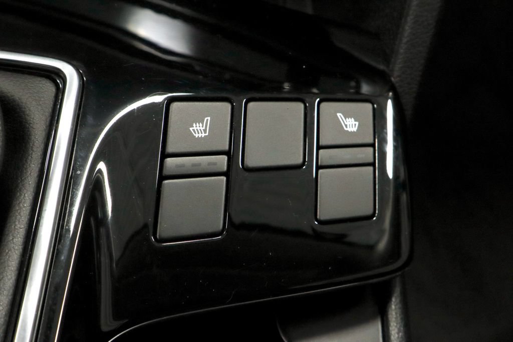 Used 2025 Kia Sportage EX w/ Premium Package FWD image 4