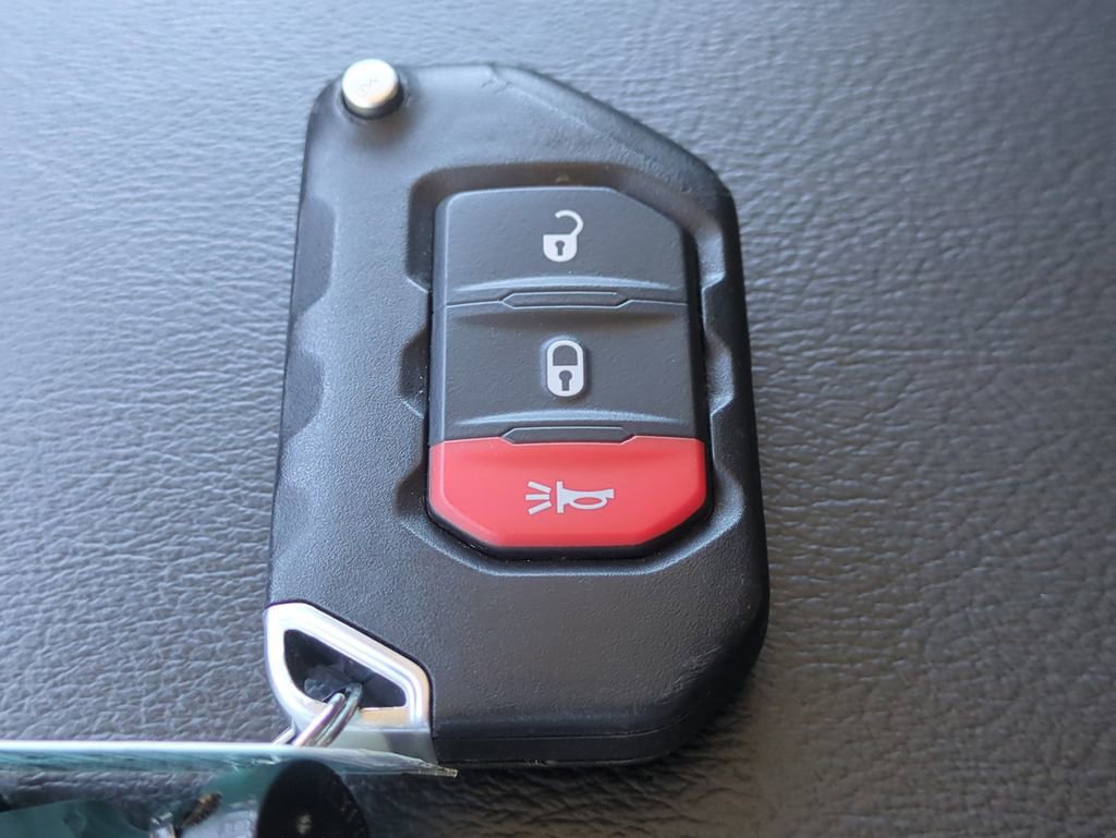 Used 2021 Jeep Wrangler Unlimited Rubicon image 32