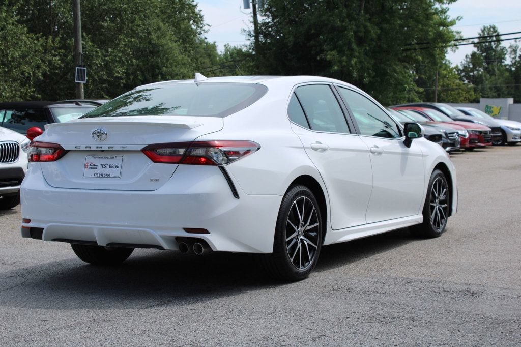 Used 2023 Toyota Camry SE FWD image 8