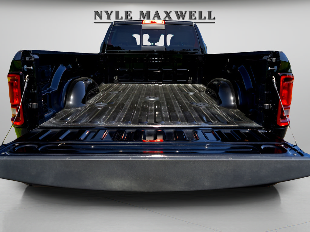 New 2026 RAM 3500 Tradesman AWD/4WD image 25